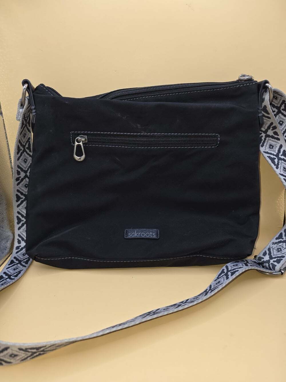 Sakroots Artist Circle Crossbody Bag Eco Twill Black Adjustable Strap